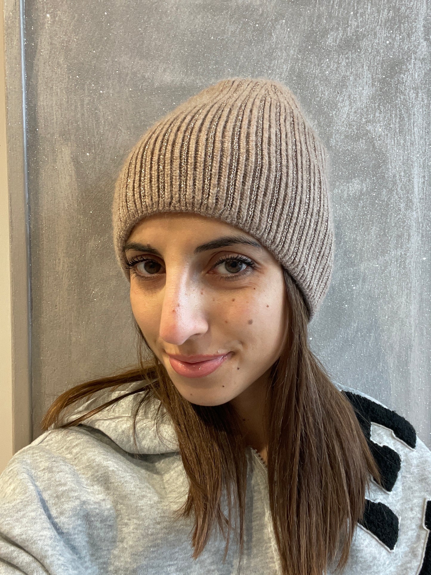 Cappello in lana viscosa