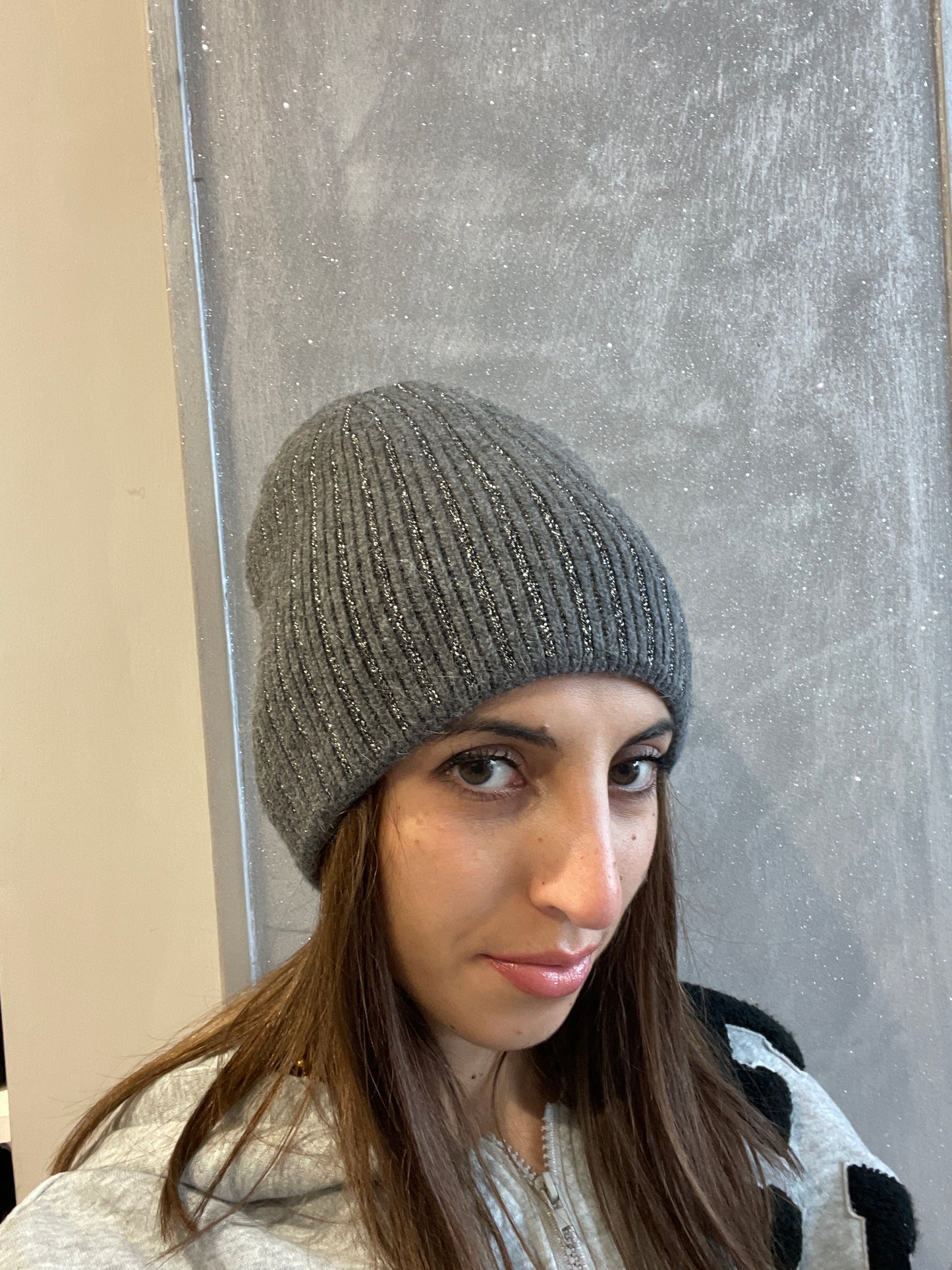 Cappello in lana viscosa