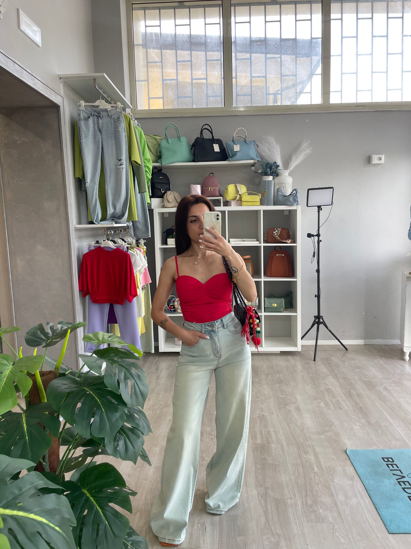 Body contenitivo
