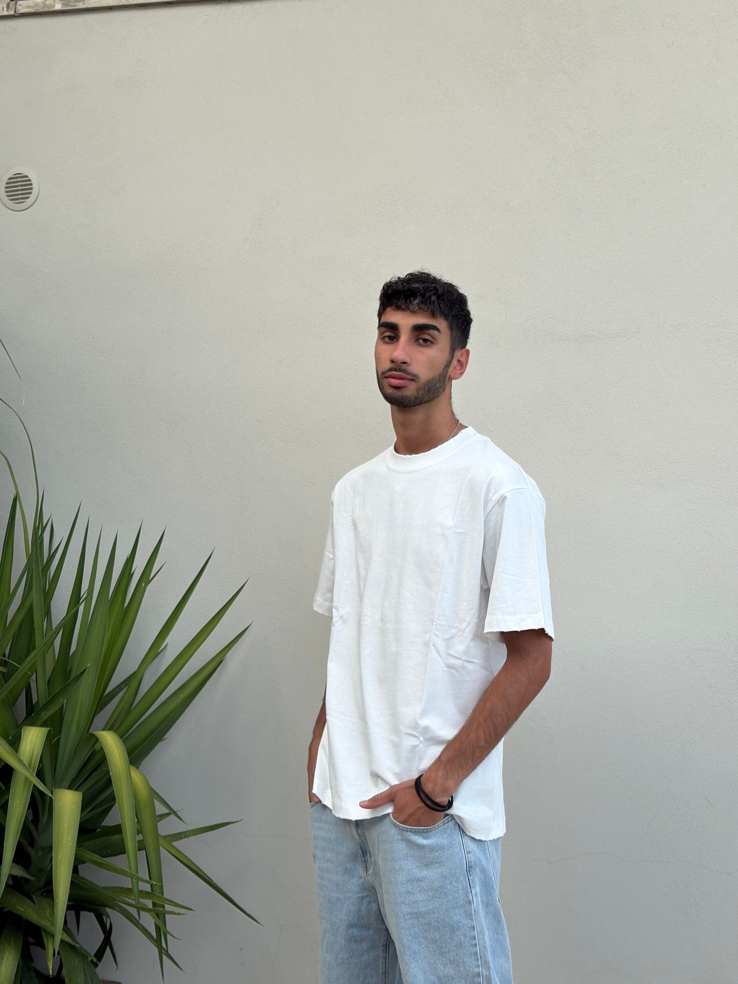 T-shirt street over