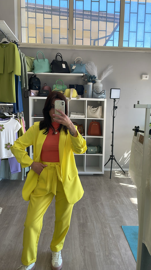 Completo giallo