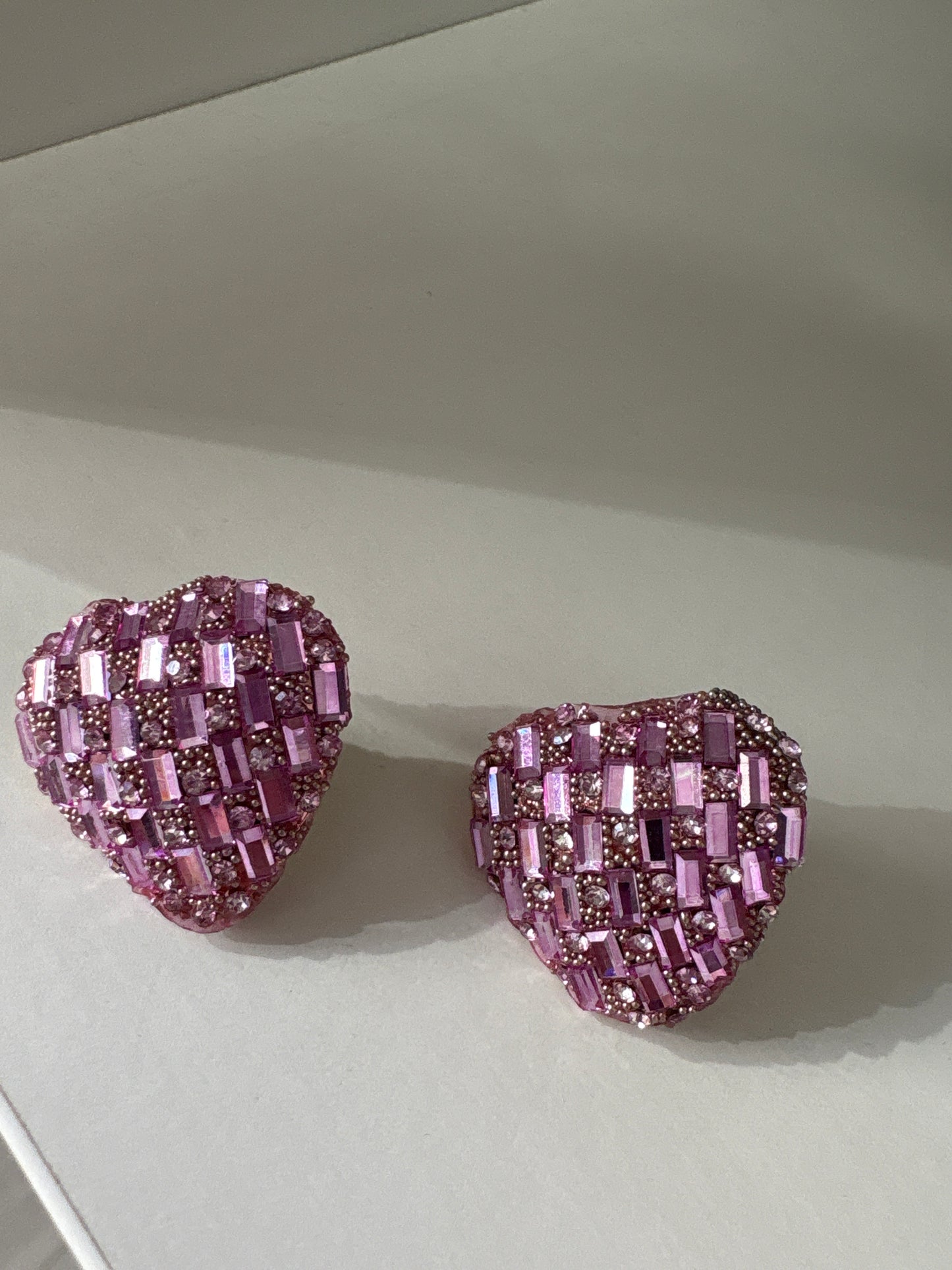 Orecchino cuore rosa
