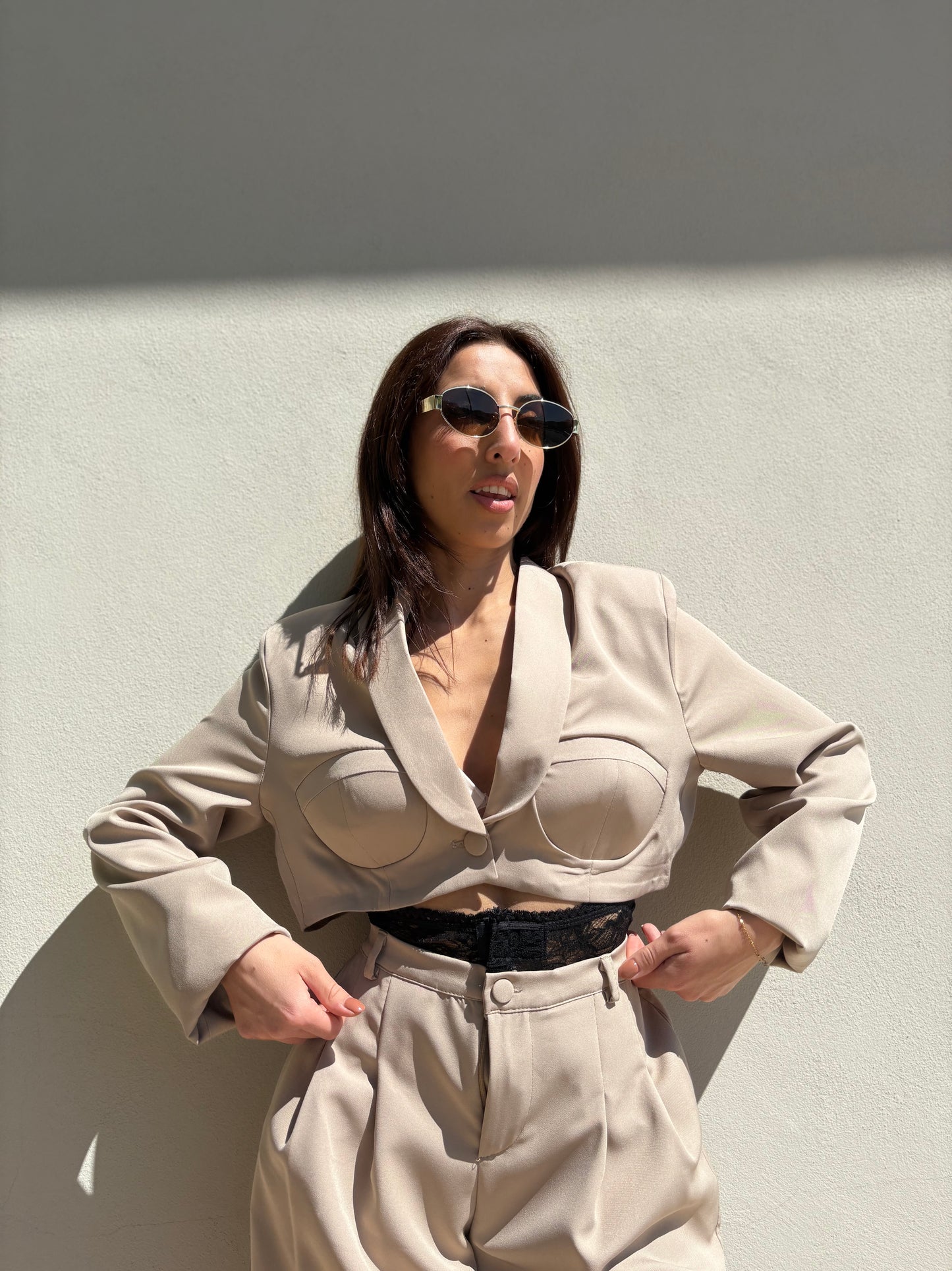 Completo crop in pizzo
