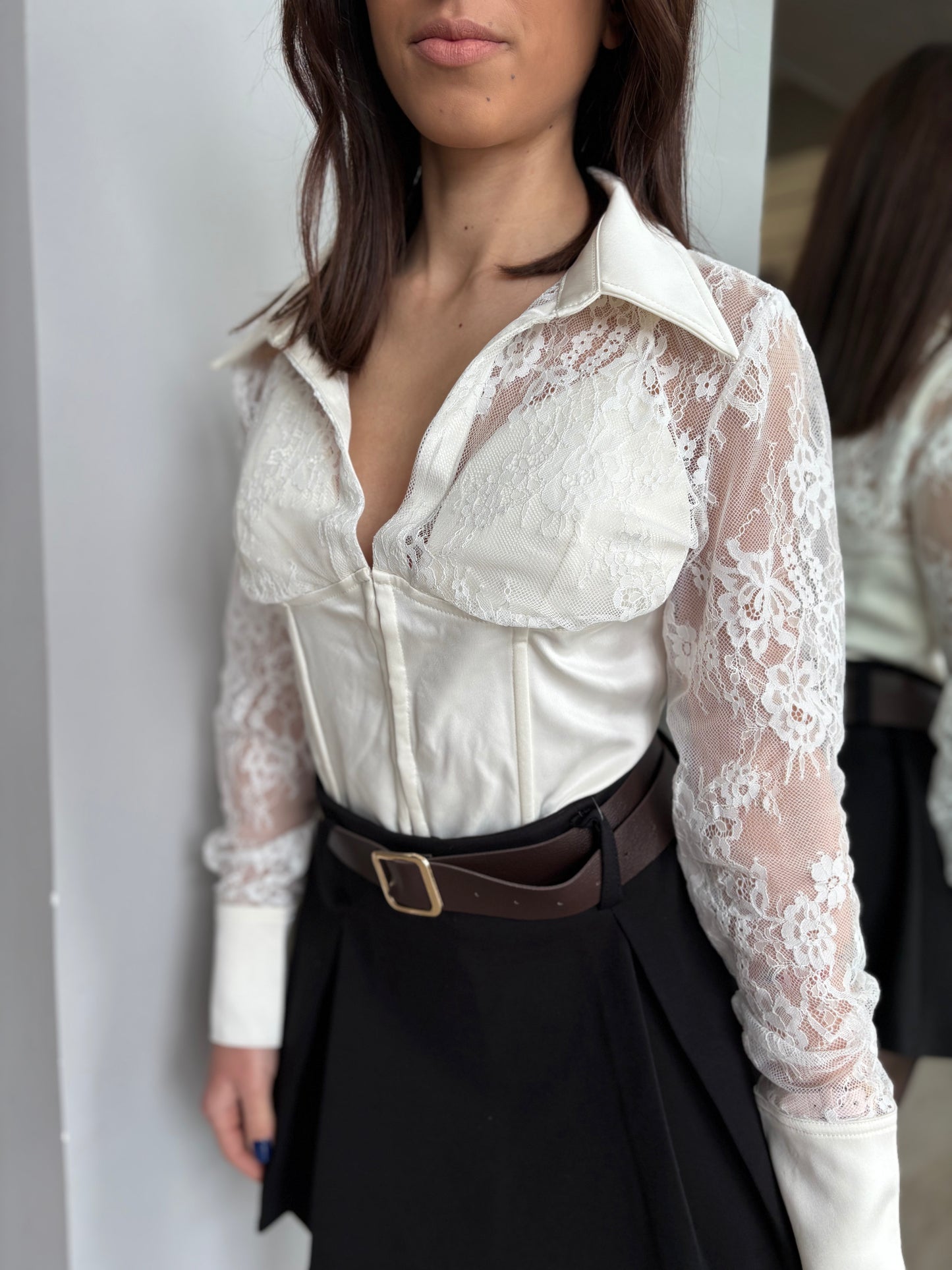 Blusa bustino in pizzo