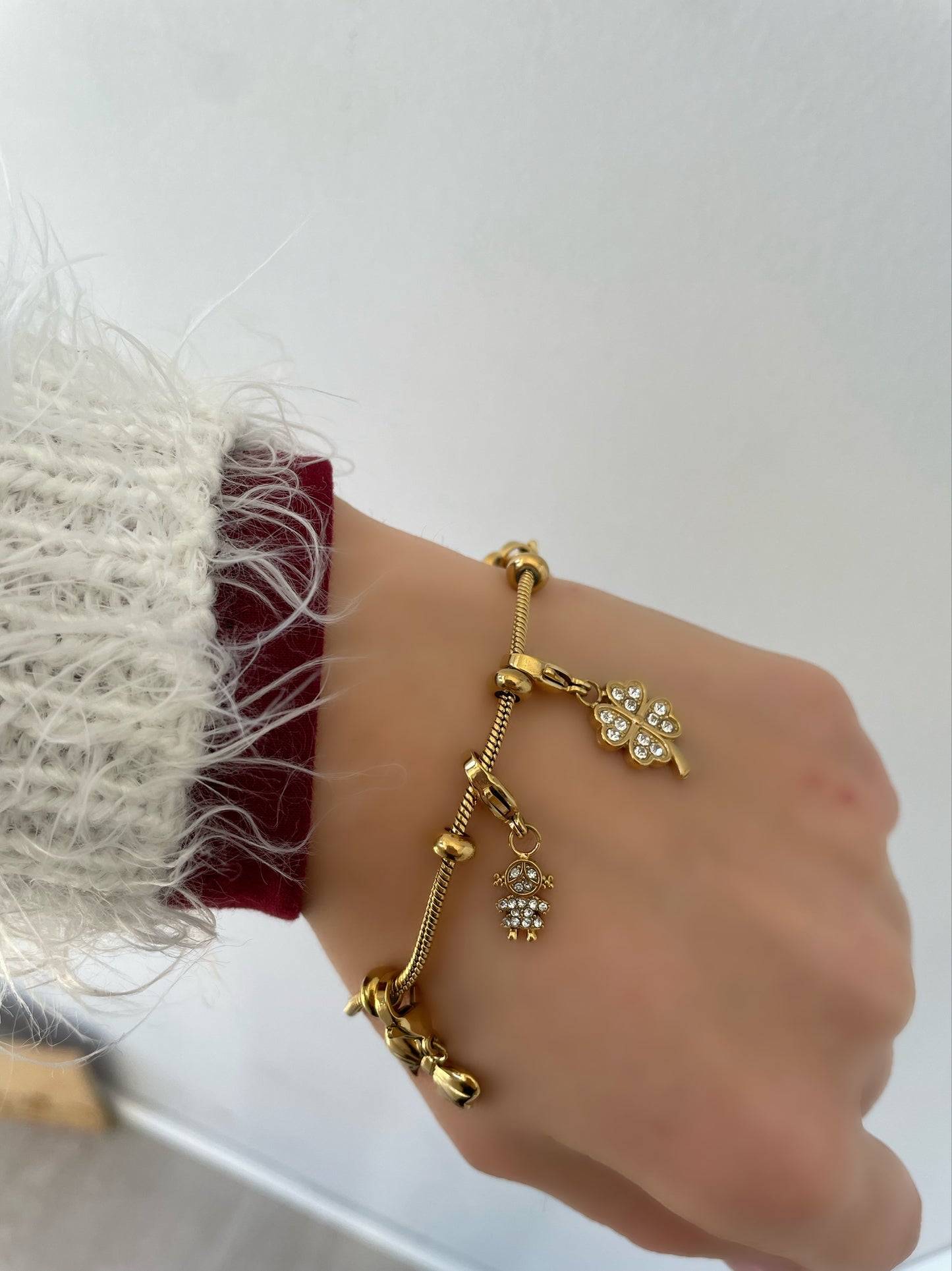 Bracciale con ciondoli