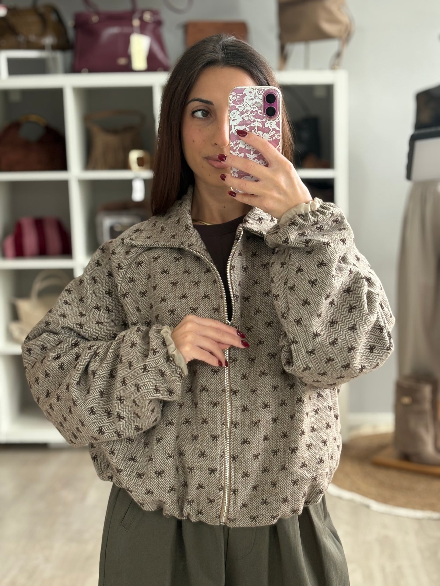 Giubbotto cropped fiocchi