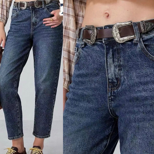 Jeans boyfriend con cinta