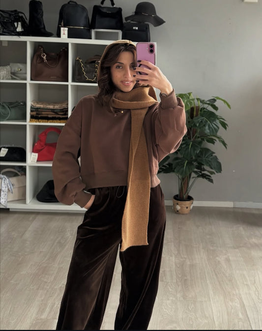 Maglione con sciarpa