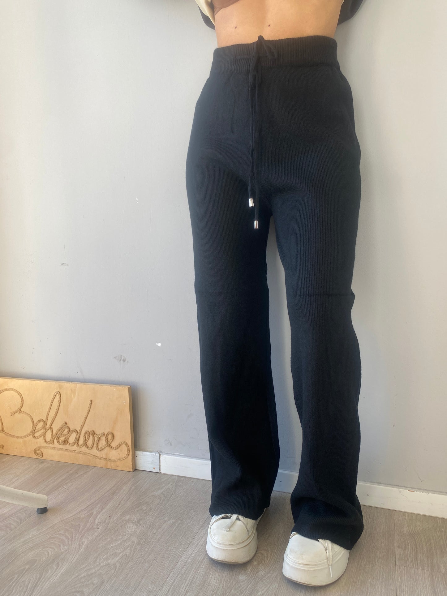 Pantalone in lana gamba larga