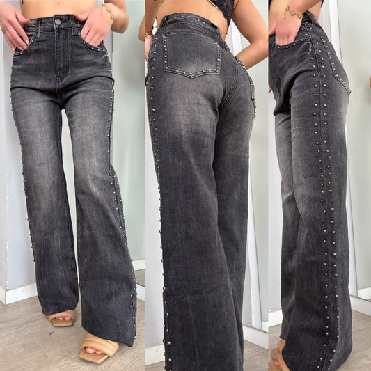Jeans wide leg  con borchie
