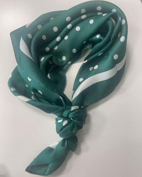 Foulard a pois verde