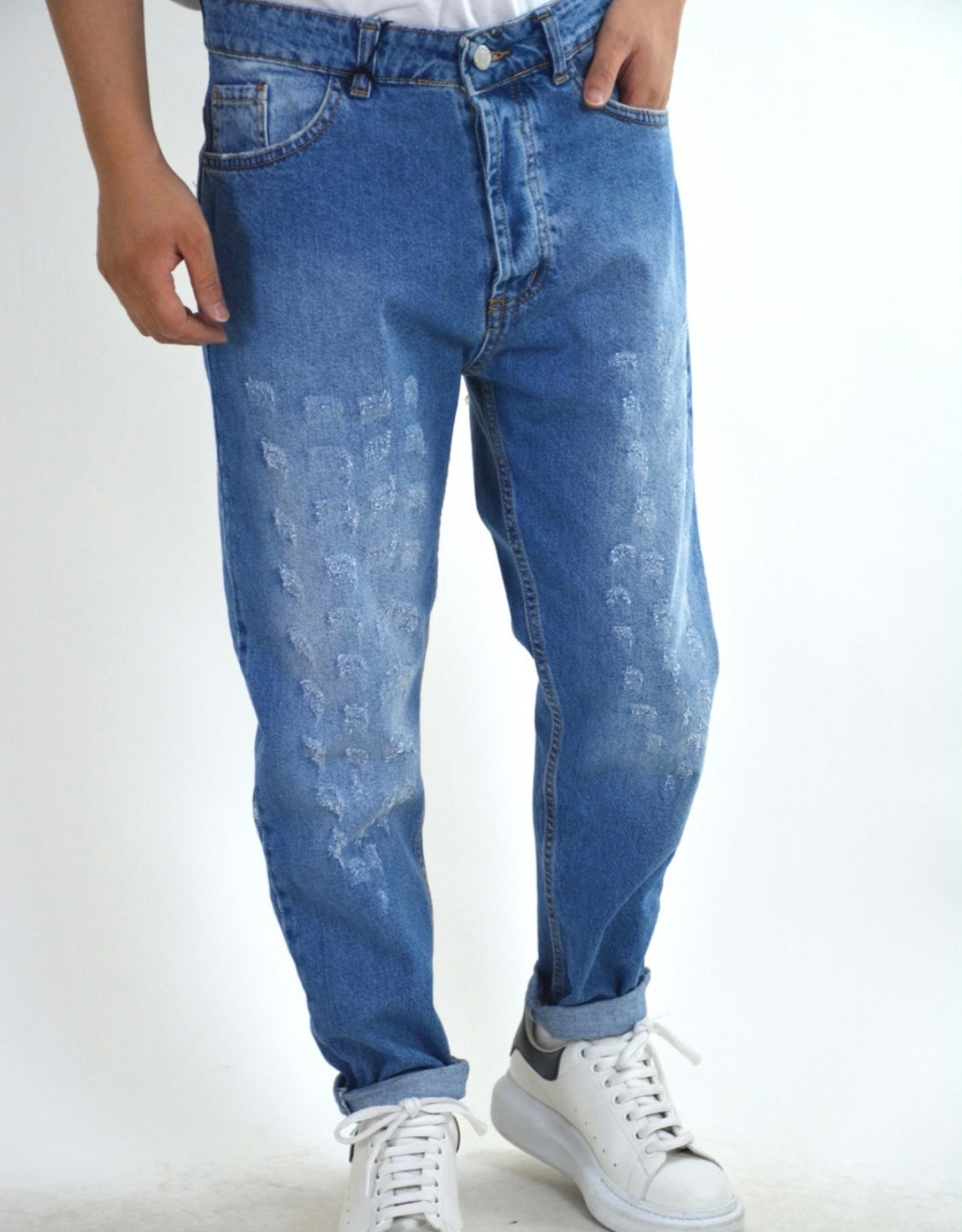 Jeans over graffiato